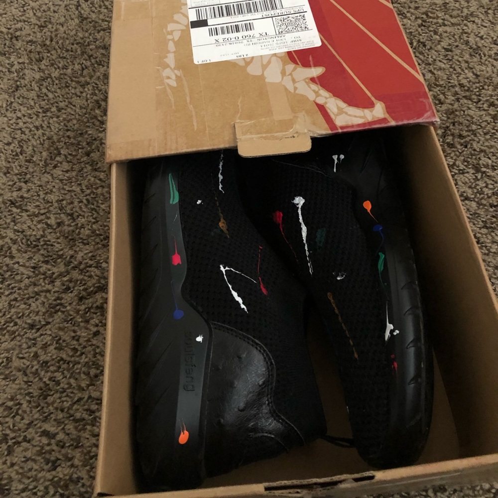 Sneakers